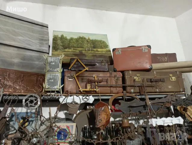 Продавам картини и разни други старинни предмети