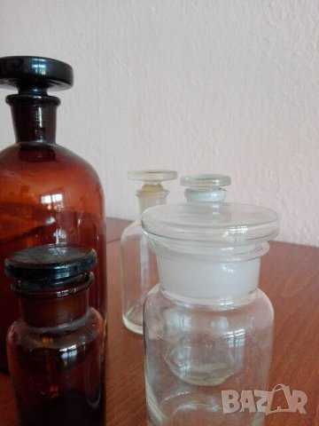 Лот от 5 стари аптекарски шишета, снимка 5 - Антикварни и старинни предмети - 43711732