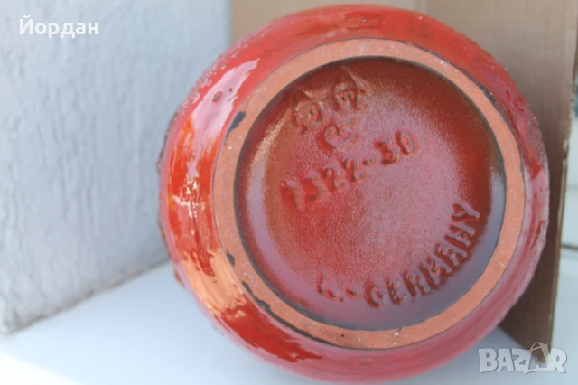 Немска керамична ваза /1970-1980-та гофина/, снимка 10 - Вази - 50714981