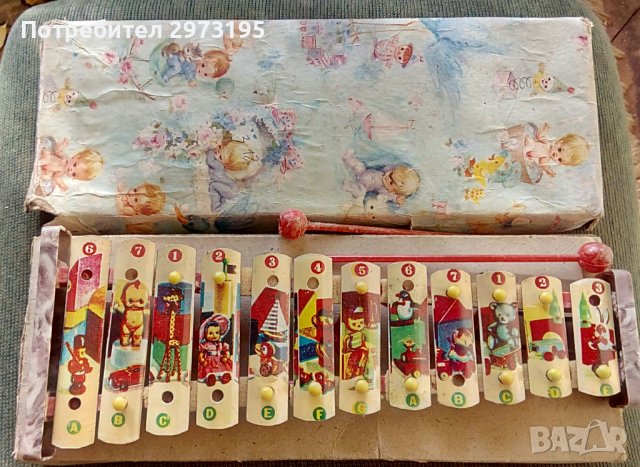 стар детски ксилофон, снимка 2 - Антикварни и старинни предмети - 43803799