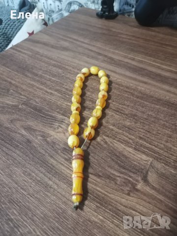 Стара броеница кехлибар 