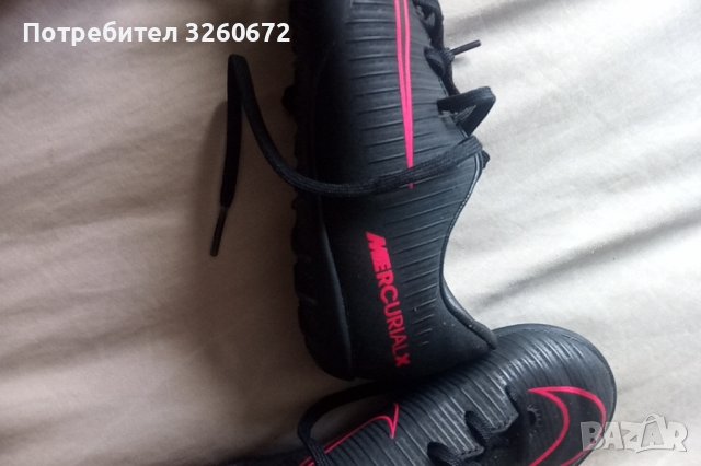 Nike футболни маратонки, снимка 2 - Детски маратонки - 40423616