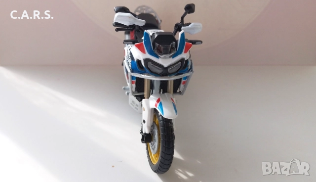 Мотори - Мащаб 1:18, снимка 13 - Колекции - 52292526