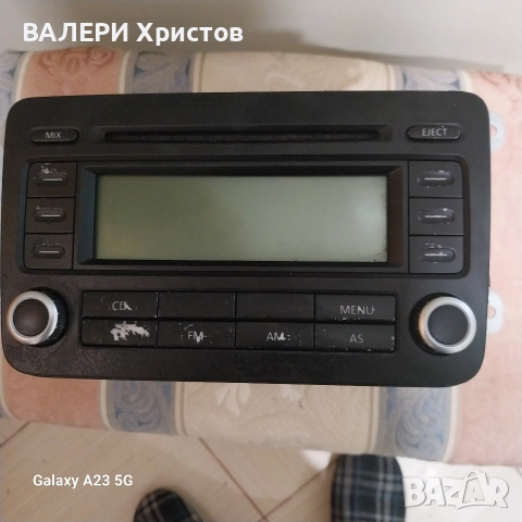 Радио плеар  за vw голлф,пасат
