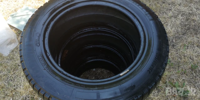 4 броя бусови зимни гуми Michelin 205/65R16C, снимка 3 - Гуми и джанти - 48652478