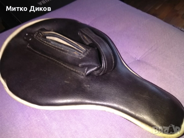 Маркова хилка с кожен калъф обратна страна трева Schildkrot Olympia Backside, снимка 13 - Тенис - 51515115