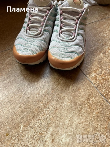 Оригинални маратонки Nike , снимка 2 - Маратонки - 53387476