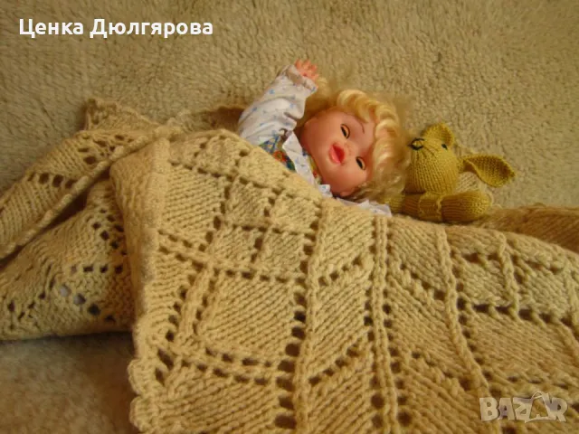 Вълнено одеялце (80 см / 80 см) с подвижна играчка зайче., снимка 4 - Спално бельо и завивки - 50291324