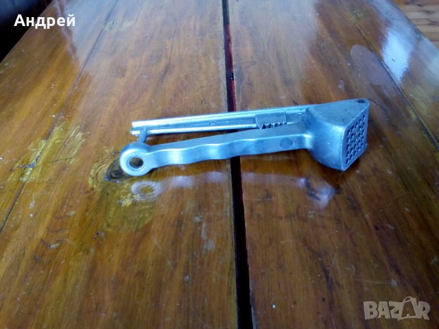 Стара алуминиева преса за чесън #2