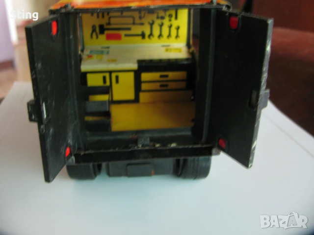  Играчка , Камион  Камaз , Техническа помощ  МТ 14 , метал , 1970 г.  С С С Р, снимка 5 - Антикварни и старинни предмети - 51316627