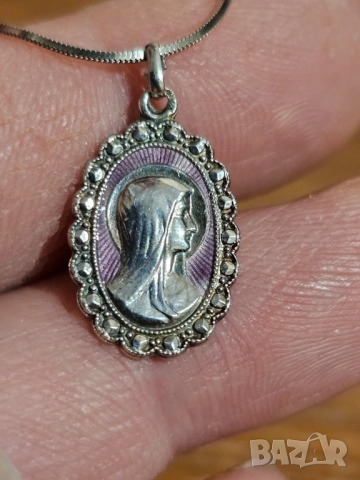 Старинен сребърен медальон Дева Мария, богородица,  с орнаменти сребърна икона на богодорица сребро, снимка 2 - Колиета, медальони, синджири - 51968560