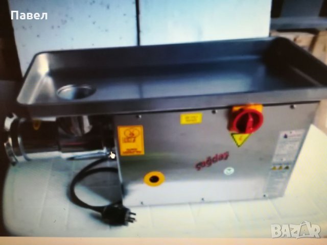  Професионална месомелачка 32, снимка 4 - Обзавеждане на кухня - 26993125