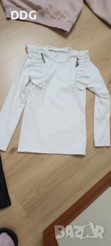 Бяла детска блуза