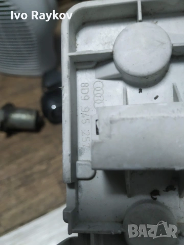 Ламподържател , Платка за Десен заден стоп за AUDI A4 B5 комби. 8D9945257, снимка 5 - Части - 53036831