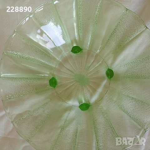 Стъклени фруктиери в зелено , снимка 2 - Антикварни и старинни предмети - 53070321