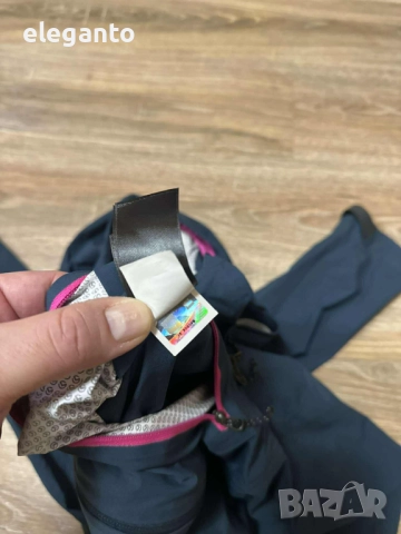 Висок клас дамсо алпийско яке The North Face  Alpine HyVENT  2.5 Summit Series Jacket , XS размер, снимка 12 - Якета - 52565299