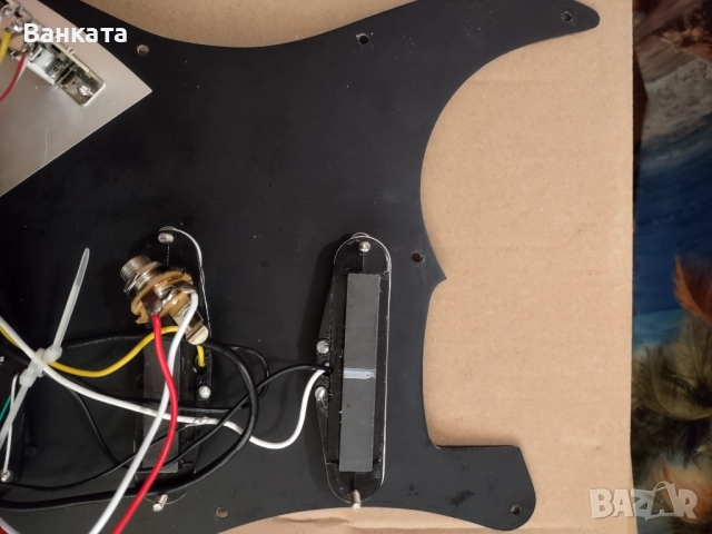 Продава се пикгард за китара, снимка 2 - Китари - 51588355