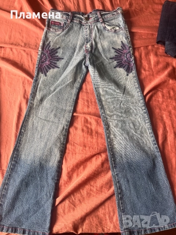 Дънки с бродерия за около 6-8 год дете 