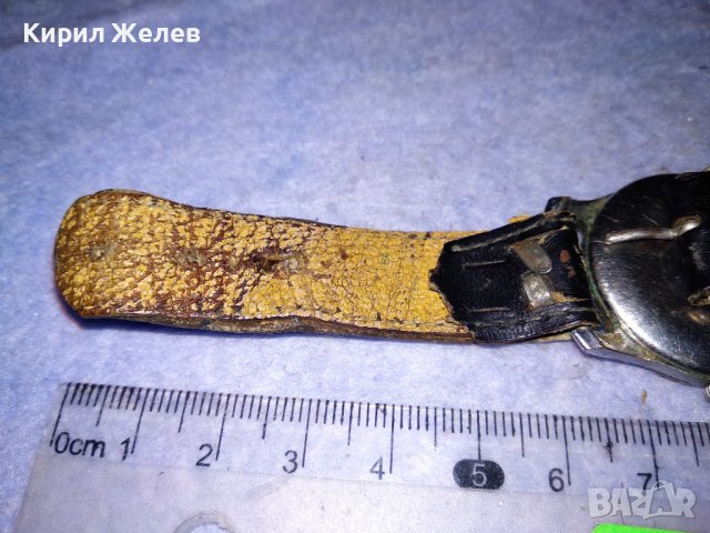 ЗиМ СТАР РЯДЪК РУСКИ МЕХАНИЧЕН ЧАСОВНИК СДЕЛАНО в СССР с КАИШКА от ЕСТЕСТВЕНА КОЖА 37166, снимка 6 - Антикварни и старинни предмети - 40126294