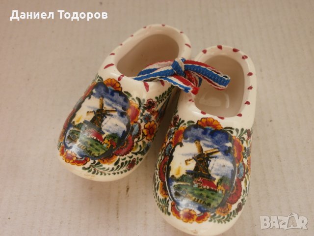 Стара Порцеланова Фигура - Обувки - Пепелник  - с Маркировка, снимка 2 - Антикварни и старинни предмети - 28716007