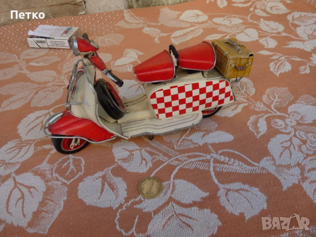 Стар метален  мотор  отличен, снимка 6 - Колекции - 53133417