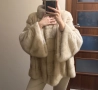 Палто от бяла норка, снимка 1
