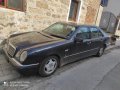 Mercedes, снимка 1 - Автомобили и джипове - 36762721