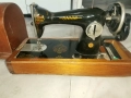 Два броя шевни машини Юнион,едната е шкаф, снимка 4