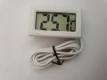 LCD Термометър за вграждане -50 до +110 °C, снимка 1 - Друга електроника - 40192098