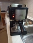 Кафе машина Делонги Тревизо работи перфектно и прави супер кафе с каймак , снимка 1