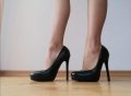 Черни лачени обувки , снимка 1 - Дамски обувки на ток - 24767571