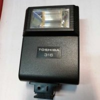 Светкавица за фотоапарати- Toshiba. , снимка 1 - Светкавици, студийно осветление - 28016119