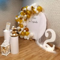 Рожден ден на тема лебед с акценти златни рози - арка с балони -  украса в град Варна., снимка 9 - Декорация - 40675176