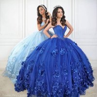Бална рокля с 3 Д цветя в синьо, снимка 1 - Рокли - 40306703