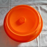Пластмасова купа с капак, снимка 2 - Съдове за готвене - 43864517