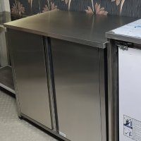 Професионален шкаф от неръждаема стомана, снимка 1 - Обзавеждане на кухня - 35484631