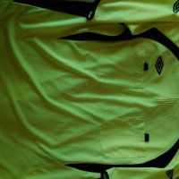Сигнална тениска Umbro, снимка 1 - Спортни дрехи, екипи - 26617303
