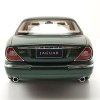 Jaguar XJ6 X350 - мащаб 1:18 на Almost Real моделът е нов в кутия, снимка 9 - Колекции - 43881349