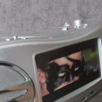 MPEG4/DVD , CD, MP3  Boombox  with 7 " Screen , Радиокасетофон, Отличен, снимка 5 - Радиокасетофони, транзистори - 43800836