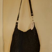 Дамска чанта черна, голяма, снимка 1 - Чанти - 43505500