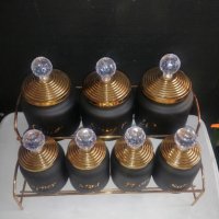 Комплект стъклени буркани за подправки на метална стойка, снимка 3 - Аксесоари за кухня - 40034420