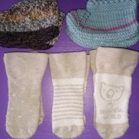бебешки чорапки и терлички, снимка 1 - Жилетки и елечета за бебе - 27051811
