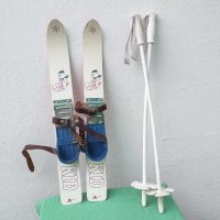 Детски ски и щеки, снимка 1 - Зимни спортове - 29072348