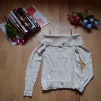 Уникална блуза, снимка 1 - Блузи с дълъг ръкав и пуловери - 23884873