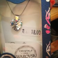 Колие Сваровски /Swarovski, снимка 3 - Колиета, медальони, синджири - 37193831