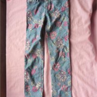 дънки на цветя логг, снимка 2 - Детски панталони и дънки - 37487854