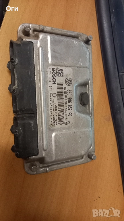 Компютър за Сеат,Фабия и Поло 1.6 03C 906 057 AG / 0 261 201 667, снимка 1