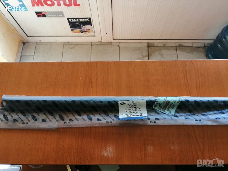 Водобранна лайсна оригинална за Ford Focus 2004-2008 година задна дясна врата вътрешна, снимка 1