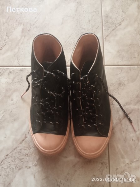 Дамски кожени кецове, снимка 1