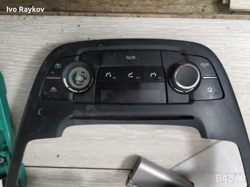 Панел климатроник Opel Insignia 2.0 CDTI , 13273095, снимка 1